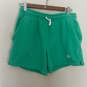Nike Green Casual 5” jogger Shorts M
